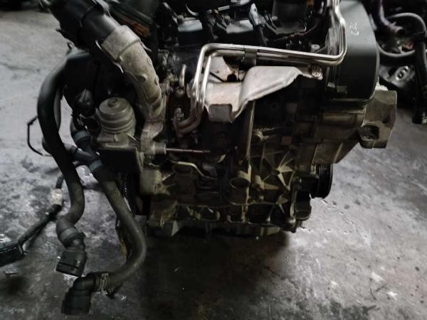 MOTEUR VW 1.4 TSI ESSENCE - Vue 4
